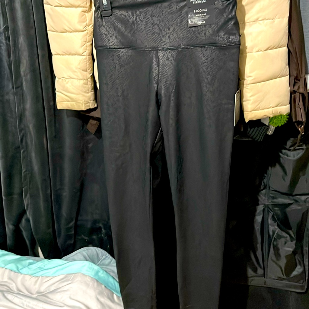 Brand New Simply Vera Wang Leggings